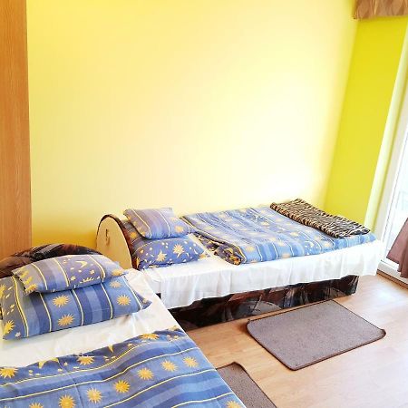 Deak Vendeghaz Apartman Hotel Hajduszoboszlo Exterior photo