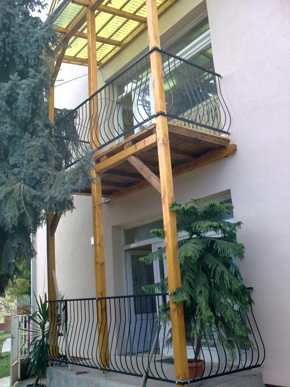 Deak Vendeghaz Apartman Hotel Hajduszoboszlo Exterior photo