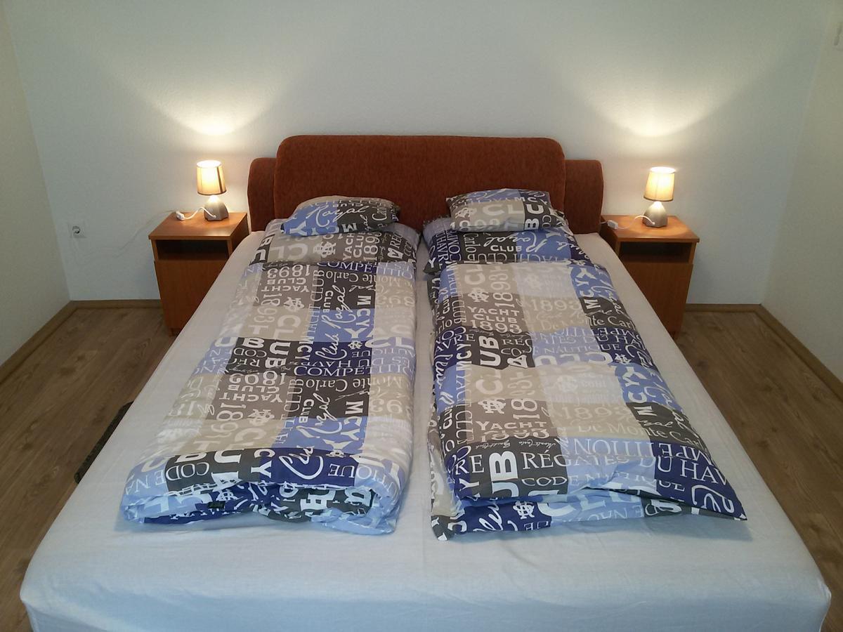 Deak Vendeghaz Apartman Hotel Hajduszoboszlo Exterior photo